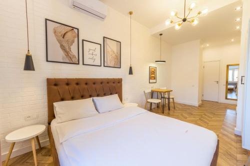 Khreshchatyy Yar Apartment | Self Check-in Apartments