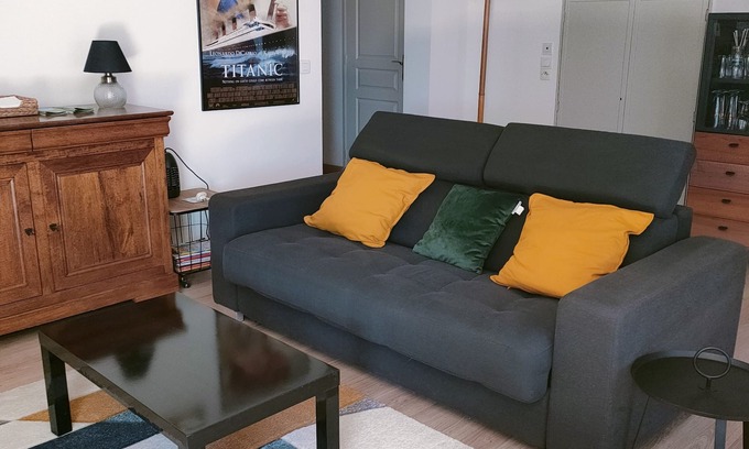 Aubagne House | self-contained 60m2 apartment in private grounds