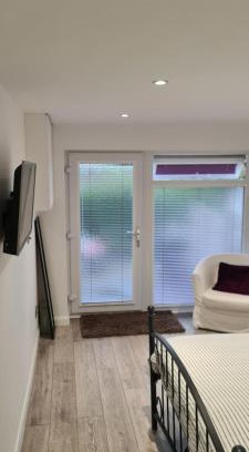 Saltdean House | Self contained room with ensuite and kitchenette and wifi