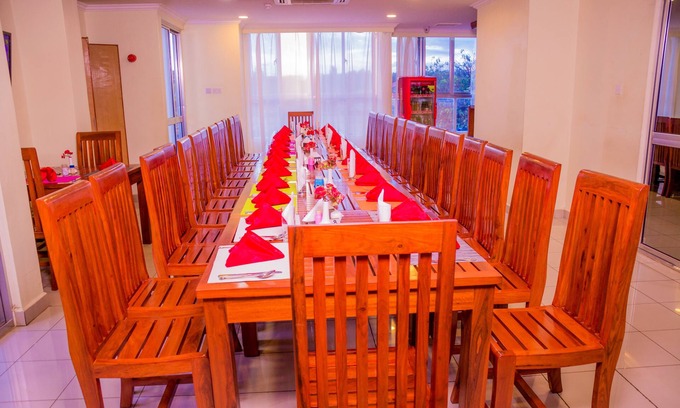 Moshi Hotel | Selig Hotel