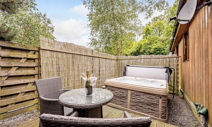 Allithwaite Ski Chalet | Semi-detached deluxe lodge offering the perfect romantic retreat.