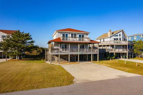 South Nags Head House | Semi-Oceanfront Hot Tub Pool and Tennis Access
