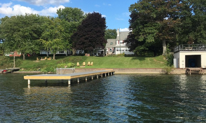 Teall Beach House | Seneca Lake Oasis - Beautiful Family Vacation Location