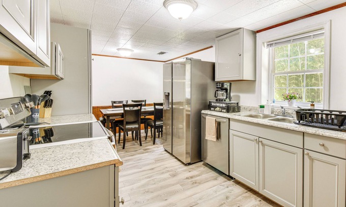 Seneca House | Seneca Vacation Rental w/Grill Near Lake Hartwell