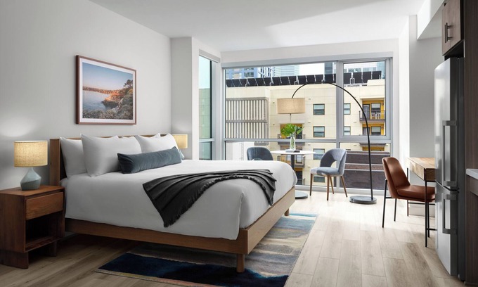 East Village Hotel | Sentral Gaslamp Quarter