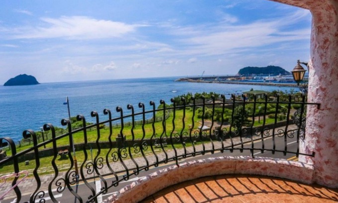 Songsan-dong House | Seoguipo Seaside House Youngbin Pension