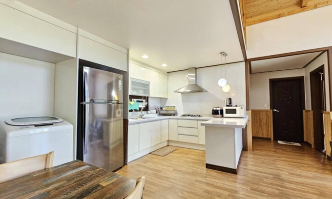 Namwon House | Seogwipo Irae Family Pension