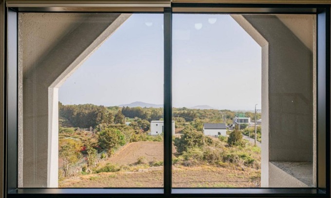 Jungmun House | Seogwipo Tamradoda Pension