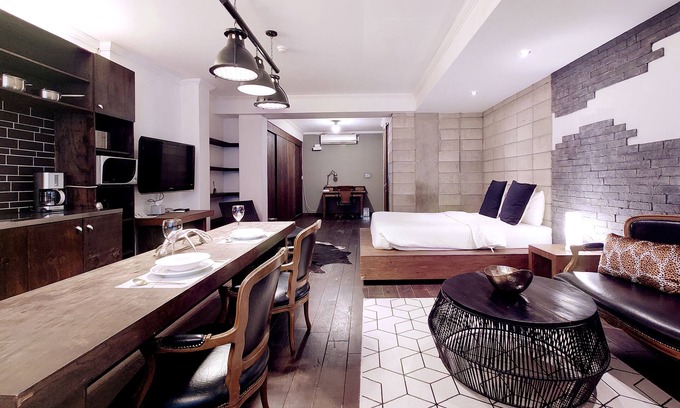Daehangno Apartment | Seoul Loft Apartments - SLA 7 Night Minimum