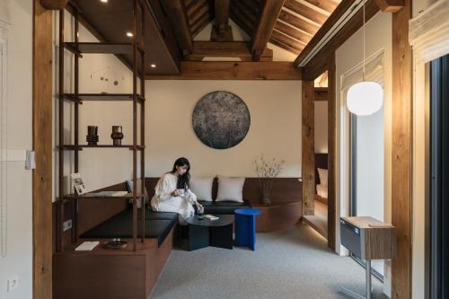 Seochon House | Seoul Premium Hanok Stay, Seochonbyuldang