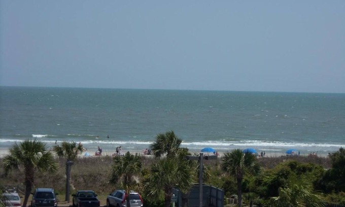 Folly Field Villa | SEP 19-2026:OCEANVIEW 50yd to beach, 3RD FL/Southbalcony LG Shower 2POOLS