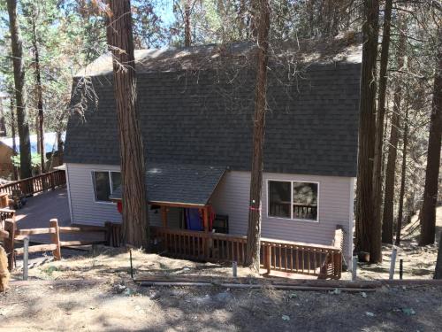 Guernsey Mill House | Sequoia National Forest CabinG