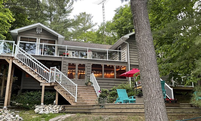 Muskoka Lakes Cottage | Serendipity Lake Muskoka