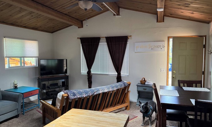 Sugarloaf Cabin | Serene 1-bedroom cabin in Sugarloaf of Big Bear