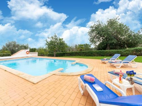 Silves House | Serene Algarve Escape with Pool