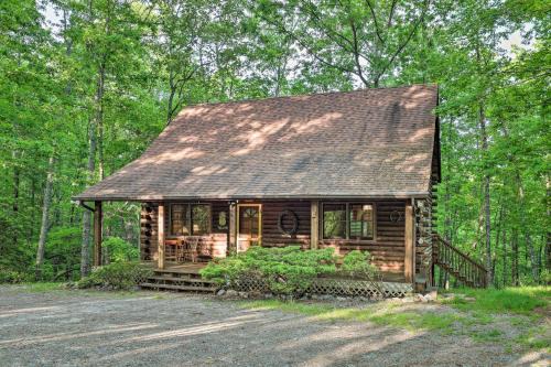 Brevard House | Serene Brevard Cabin about 7 Miles to State Forest!