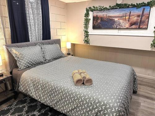 Indianapolis Apartment | Serene Cityscape Sanctuary Close to Downtown Indianapolis - Unit #5