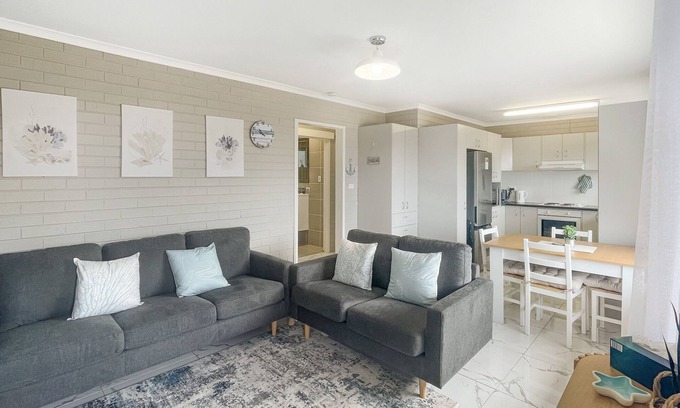 North Batemans Bay Apartment | Serene Coastal Retreat with Carport
