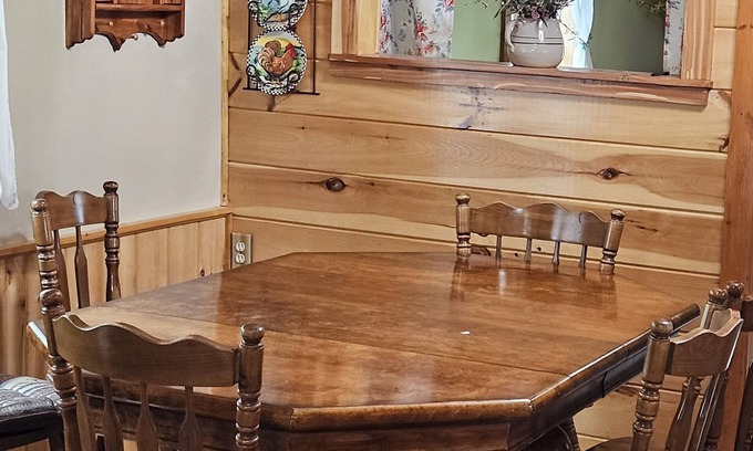 Woodbury Cottage | Serene & comforting - Dogwood Cottage Awaits "you n yours!"nWelcome!