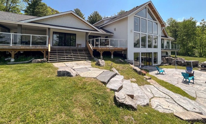 Muskoka Lakes Cottage | Serene Forest and Meadow on Lake Blanchard