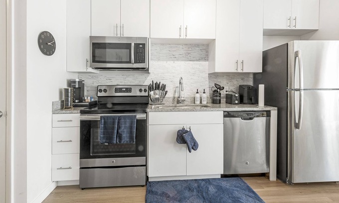 Downtown Baltimore Apartment | Serene Garden View Studio | Luxury | DWTN Baltimore | Sports | Parking