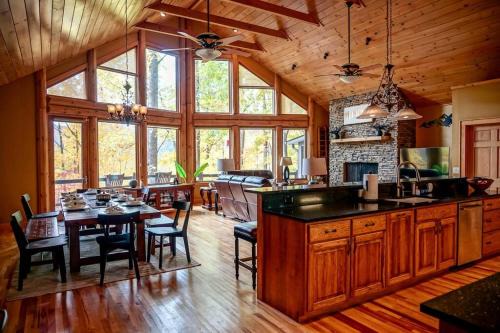 Maggie Valley House | Serene Green - Fire Pit, Hot Tub, Grill, Big Deck