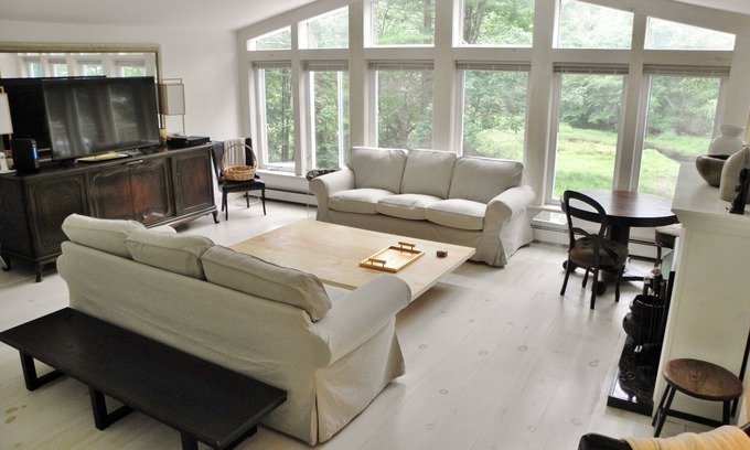 Narrowsburg House | Serene luxurious lakefront w hot tub steps from Main St in hip Narrowsburgn