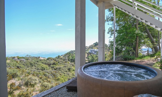 Malibu House | Serene Malibu Views above the clouds 5BR/4 Bath