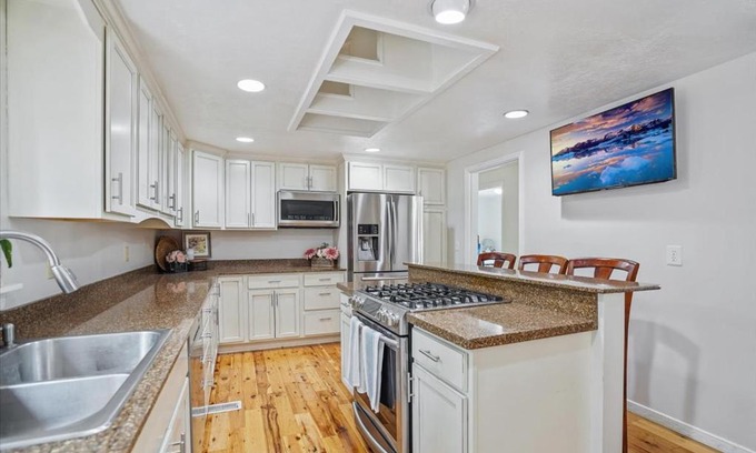 Summit Park House | Serene Park City MTN Home Hot Tub 6BR4BA & AC