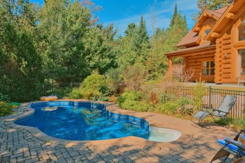 Fiddler Lake Resort Ski Chalet | Serene Private Escape, Pool, Hot Tub, Sauna, Views