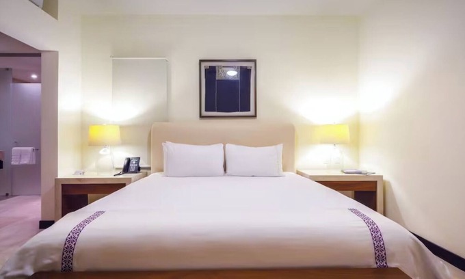 La Cruz de Huanacaxtle Resort | Serene Resort Junior Suite with King bed & Sofa bed- Jungle and Ocean Views