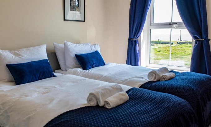 Felixstowe House | Serene Sands