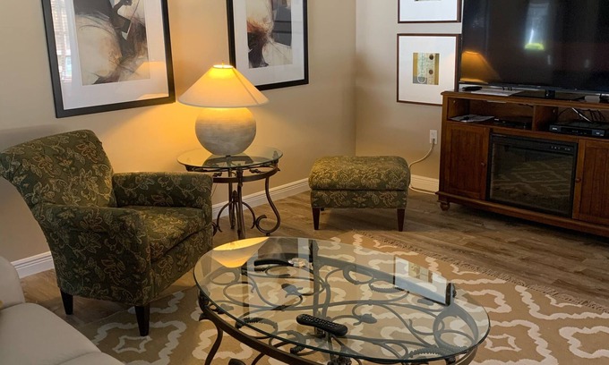 Glen Oaks Villa | Serene Sarasota Florida Getaway