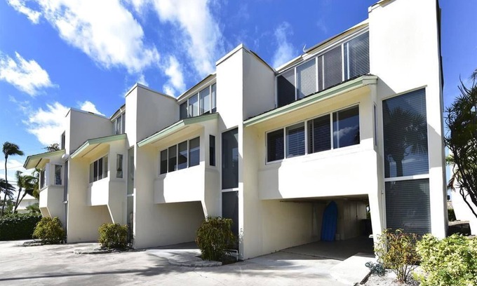 Islamorada House | Serene Sunsets from Your 2 Bedroom Villa