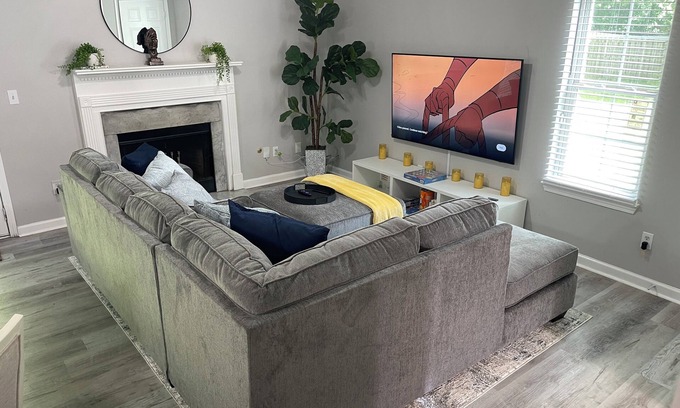 Church Street House | Serene Townhouse By ATL Airport