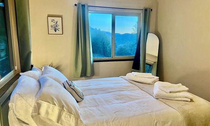 Yosemite Forks House | Serene Waterfall Escape. Close to Yosemite and Bass Lake