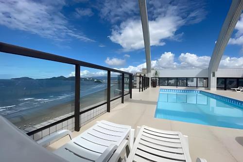 Boqueirao Apartment | "Serenidade Marítima: Vista Impressionante