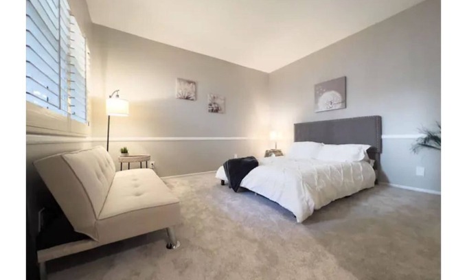 Santa Ana Heights Condo | Serenity by South Coast Plaza