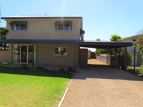 Port Hughes House | Serenity By The Sea