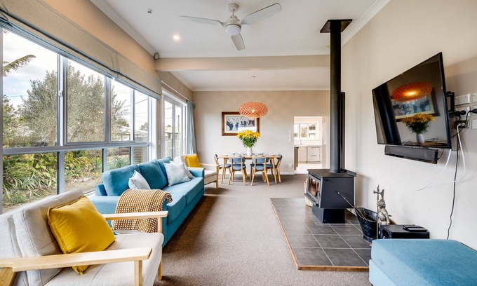 Haumoana House | Serenity by the Sea - Haumoana Beach Holiday Home