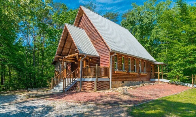 Helen Cabin | Serenity for Two Cabin | 1BR 2 BA | Jacuzzi Tub | Hot Tub | Fire Pit
