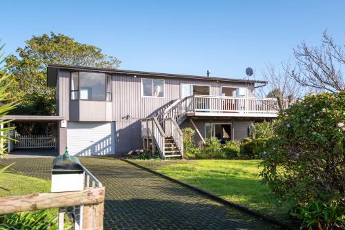 Ngongotaha House | Serenity Lakehouse - Rotorua Holiday Home