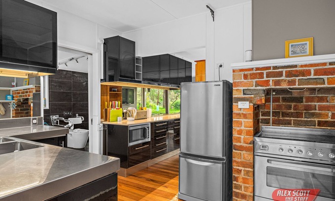 Silverleaves House | SERENITY NOW 2-6 GUESTS