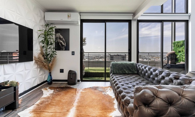 Salt River Apartment | Serenity Pod - An Ode to Cape Town