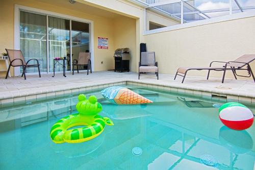 Four Corners House | Serenity Resort 3 Bedroom Vacation Townhome with Pool (2008)