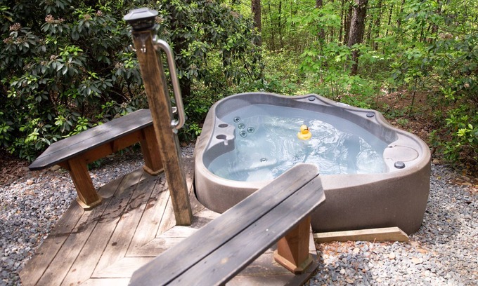 Mill Spring Cabin | Serenity Ridge Cabin D: Hideaway + Hot Tub