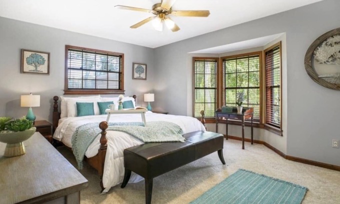 Mandarin House | Serenity Stay, Great for Groups, Rec Room, Firepit