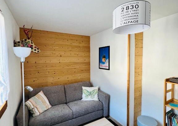 La Salle-les-Alpes Apartment | Serre Chevalier, appartement T3, 4 personnes plein sud avec balcon, près des pistes, Meublé touristique 3 étoiles