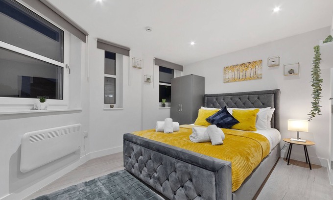 Penge Apartment | Serviced Ensuite Room Crystal Palace London SE20