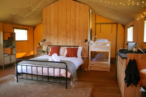 Llanvetherine Other | Seven Hills Hideaway - Two Bedroom